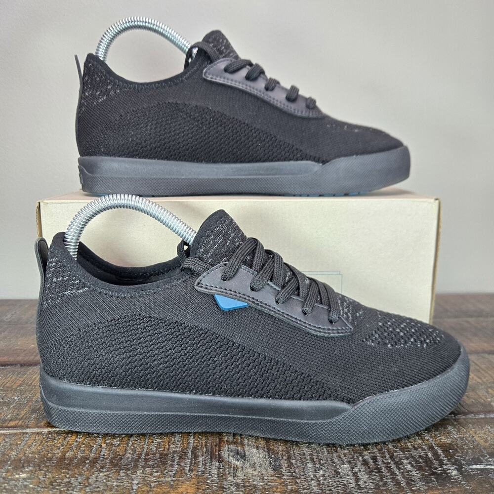 Vessi Weekend Sneaker Womens Size 7 Waterproof Shoes Asphalt Black Black Mens 6
